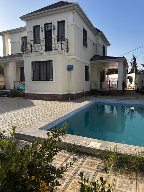 Bilgəh qəs. 6 otaqlı, 270 kv. m — Bakı