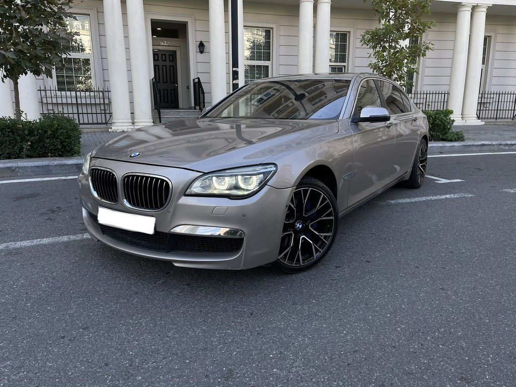 BMW 740, 3.0 L, 2014 il, 138 000 km — Avtomobillər, Bakı (2)