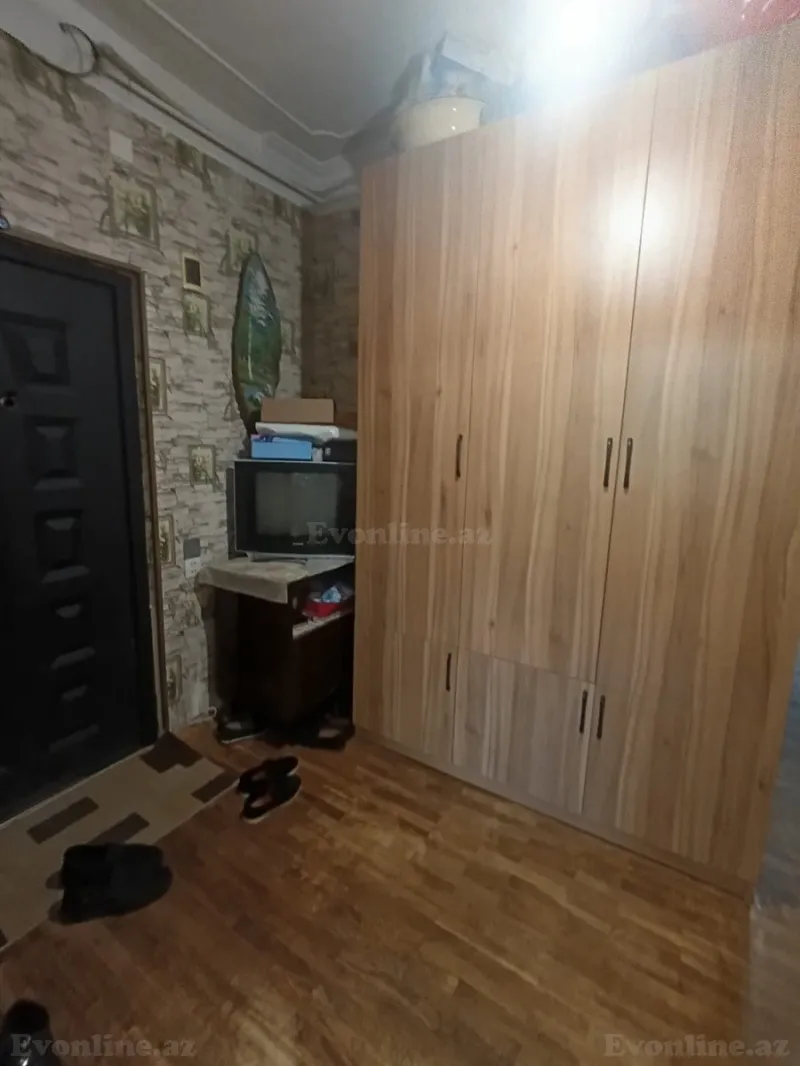 Satılır 3 otaqlı Mənzil Köhnə tikili 80 m² Bakı, Binəqədi r., Azadlıq prospekti m., 8-ci mikrorayon — Mənzil, Bakı (6)