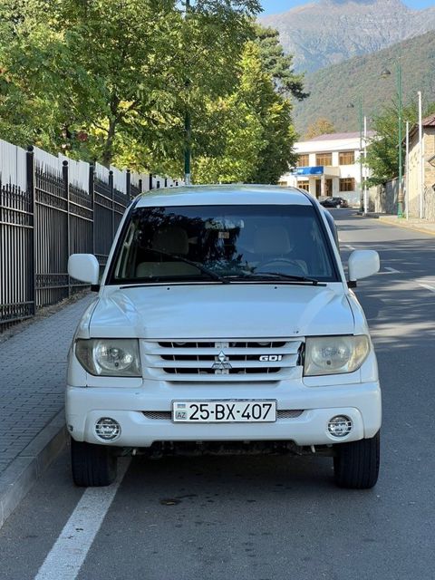 Mitsubishi Pajero io, 2.0 L, 2002 il, 279 000 km — Oğuz