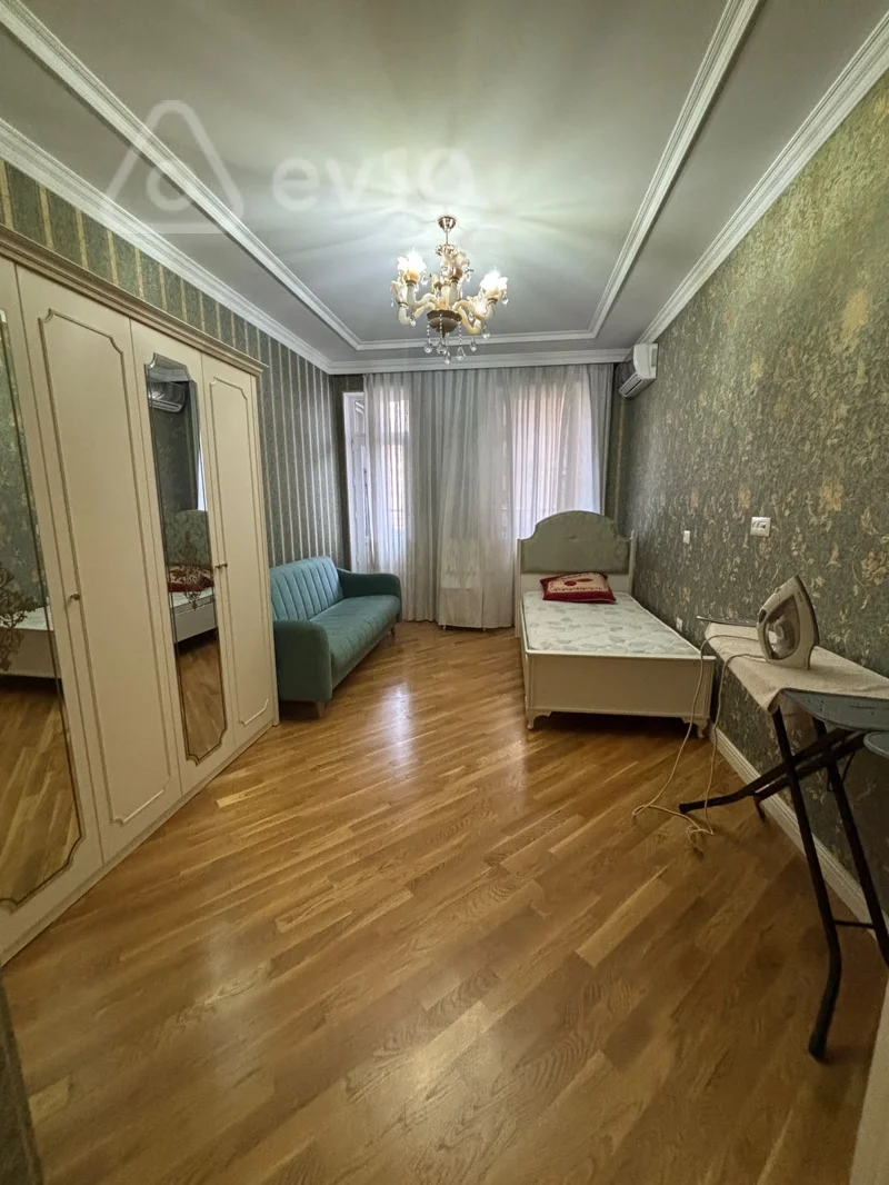 4 otaqlı mənzil, 220 m², Nizami küç — kirayə — Mənzil, Bakı (5)
