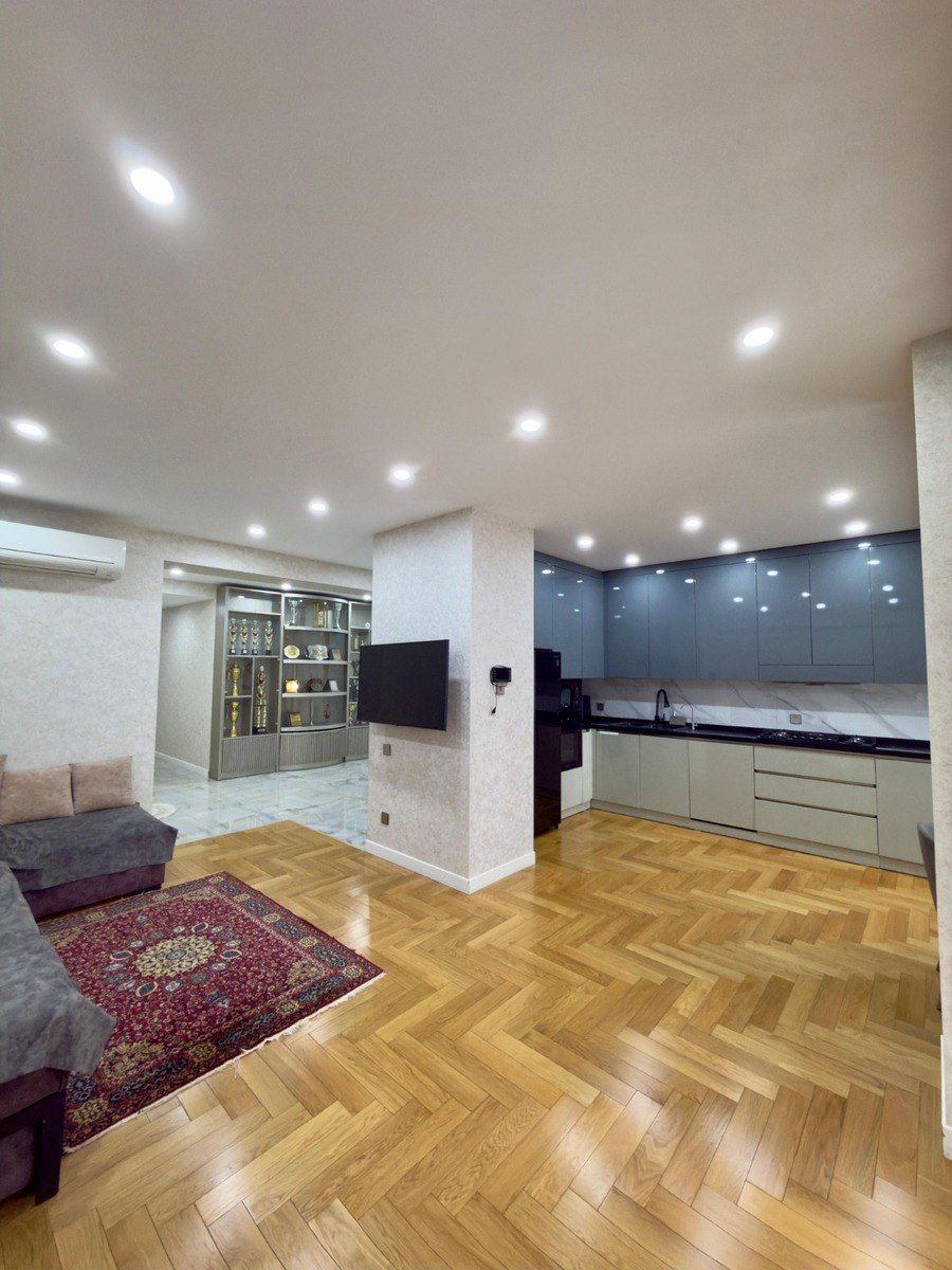Satılır 5 otaqlı yeni tikili 201 m² — Mənzil, Bakı (6)