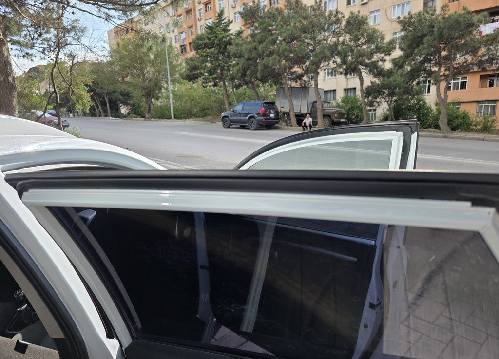 Kia Ceed SW, 2009 il, 331405 km, 1.6 L 77-KH-807 — Avtomobillər (10)