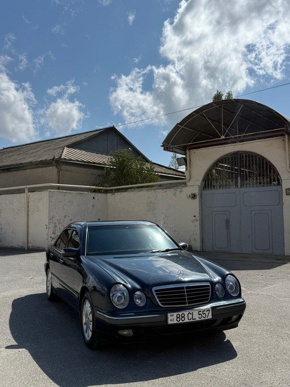 Mercedes E 220, 2.2 L, 2000 il, 425 000 km 88-CL-557 — Avtomobillər, Bakı (2)