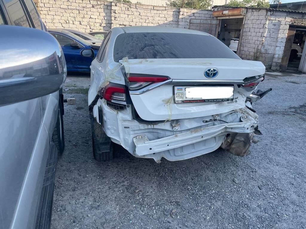 Toyota Corolla, 1.8 L, 0.85 kWh, 2022 il, 130 000 km — Avtomobillər, Bakı (3)