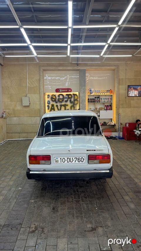 VAZ (Lada) 2107: 1.6 l Sedan — Sumqayıt