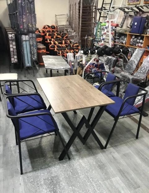 Masa və oturacaqlar — Bakı