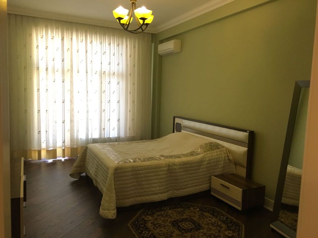 Şəhərin mərkəzində 3 otaqlı mənzil Mənzil 162 kv.m sahəyə malikdir — Mənzil, Bakı (2)