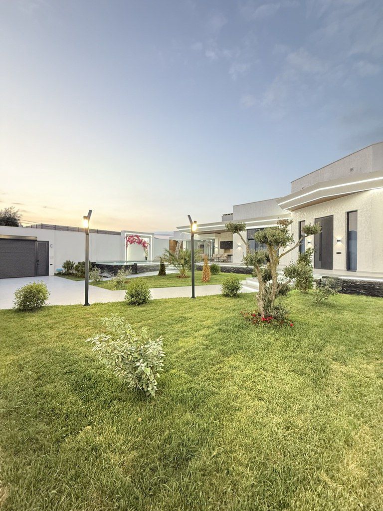 Satılır 5 otaqlı həyət evi/bağ evi 250 m² — Ev, villa, Bakı (4)