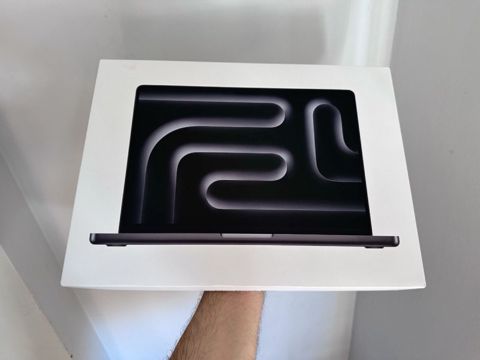Apple Macbook Pro 16'inch M5 Max 36/2TB — Bakı