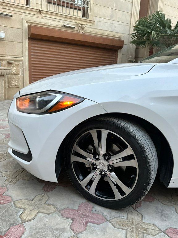 Hyundai Elantra, 2.0 L, 2016 il, 130 000 km — Avtomobillər, Bakı (9)