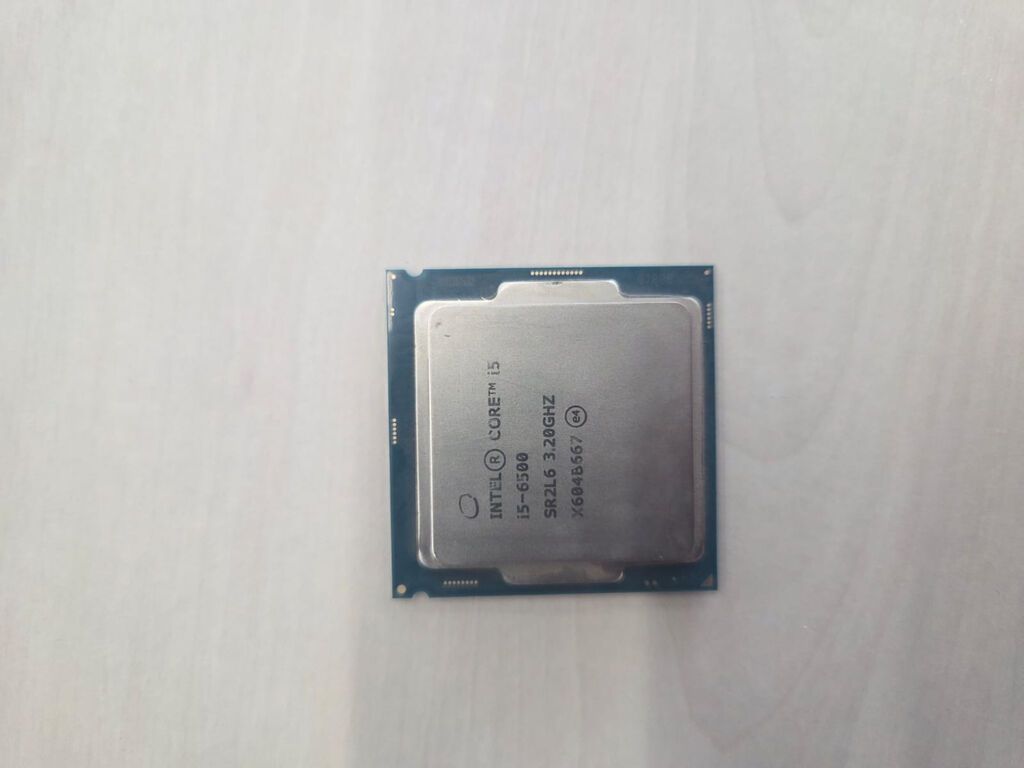 Intel Core i3-10100 LGA 1200 Prosessor: 4 nüvə / 8 potok, Intel UHD — Masaüstü kompüterlər, Bakı (3)