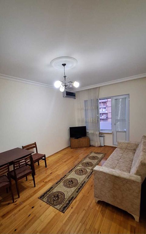 İcarəyə verilir 2 otaqlı köhnə tikili 60 m² — Bakı