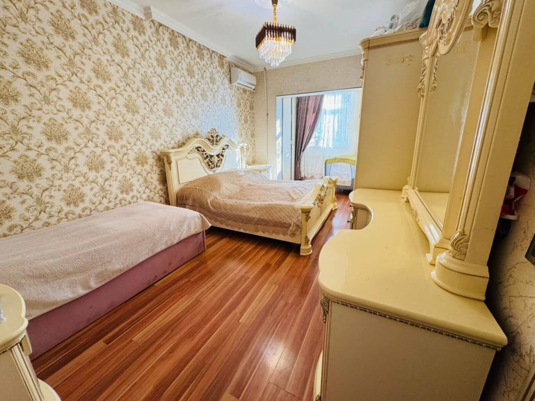 Satılır 4 otaqlı köhnə tikili 100 m² — Mənzil, Bakı (6)