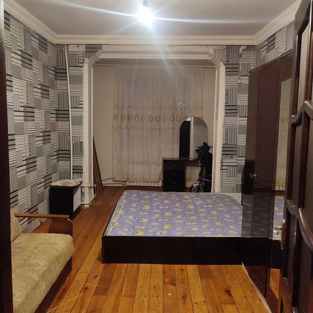 Satılır 2 otaqlı köhnə tikili 60 m² — Mənzil, Bakı (2)