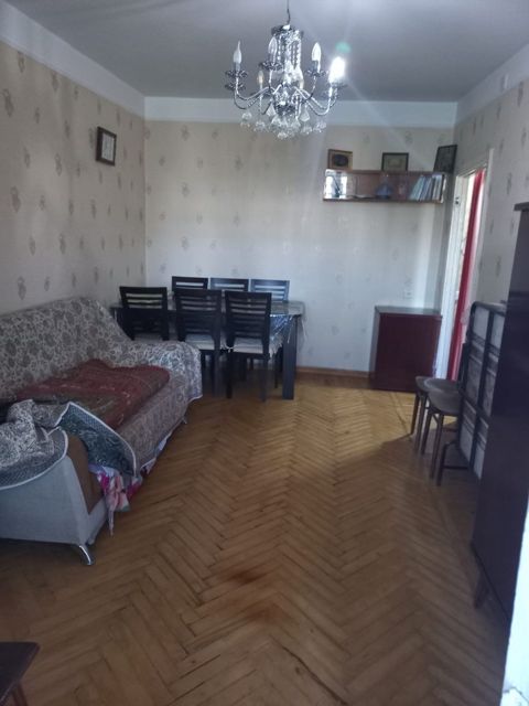 Satılır 1 otaqlı köhnə tikili 35 m² — Bakı