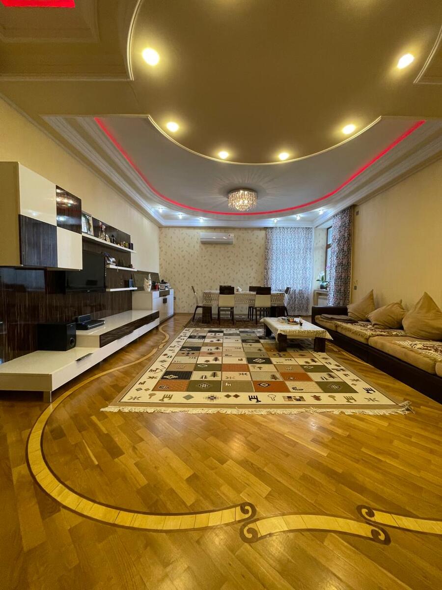 Satılır 4 otaqlı yeni tikili 186 m² — Mənzil, Bakı (8)