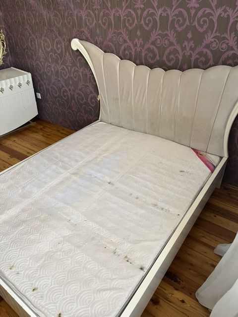 Məhsul: Qonaq/yataq otağı üçün iki nəfərlik çarpayı dəsti (taxt — Qobu