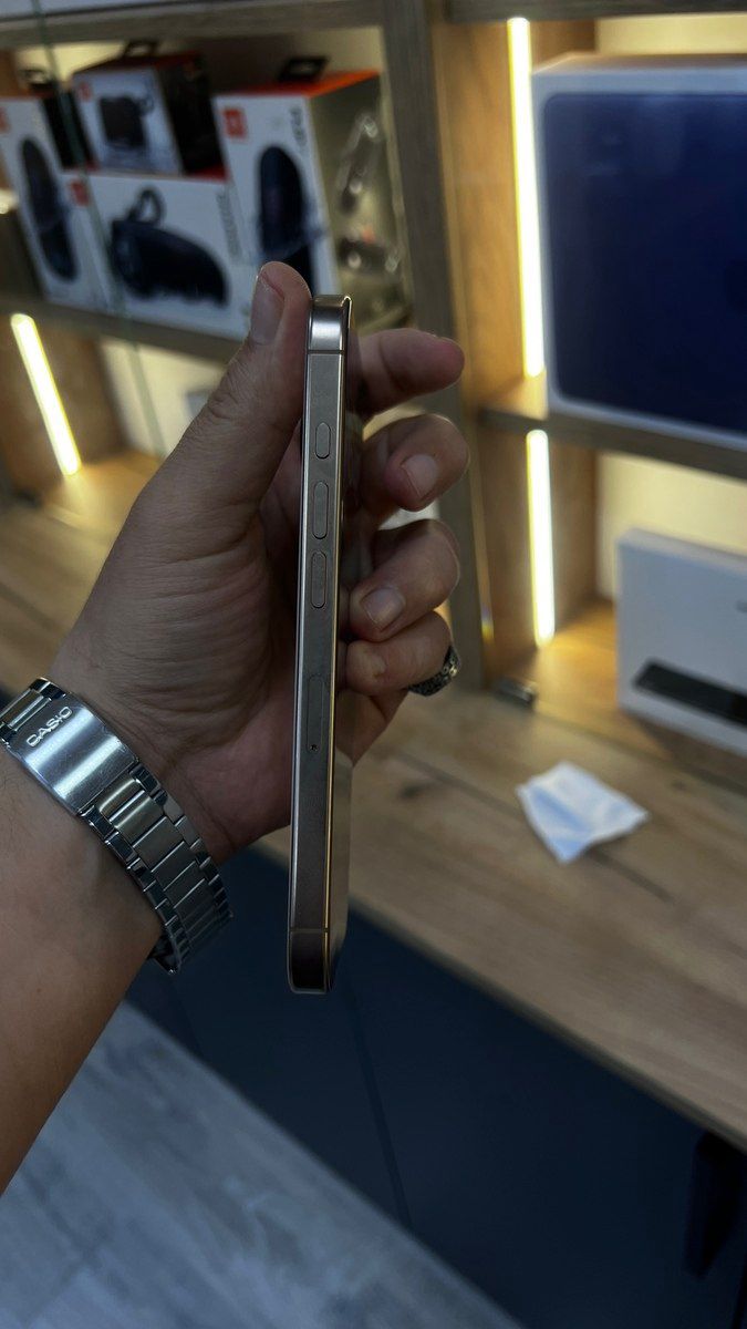 Apple iPhone 16 Pro Desert Titanium 256GB/8GB — Smartfonlar, Bakı (5)