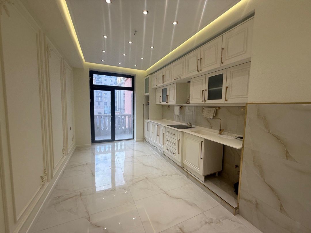 Satılır 5 otaqlı yeni tikili 195 m² — Mənzil, Bakı (12)