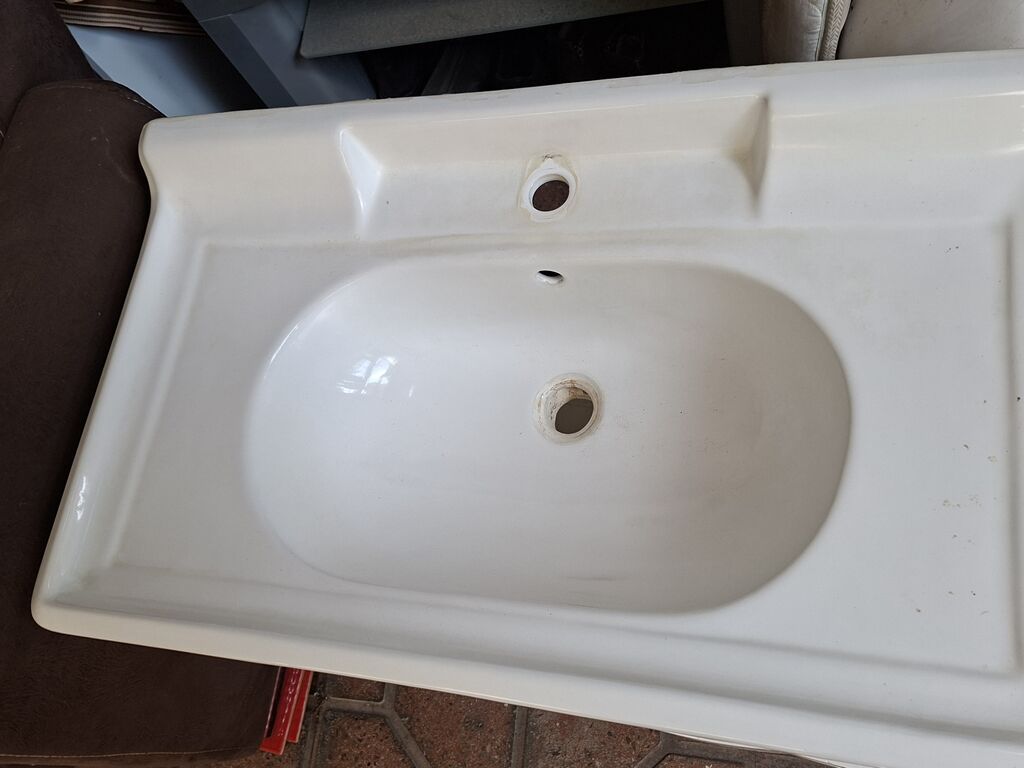 Hamam üçün lavabo və dolab dəsti satilir. Isteyenler elaqe saxlasin — Vanna otağı mobilyası, Bakı (3)