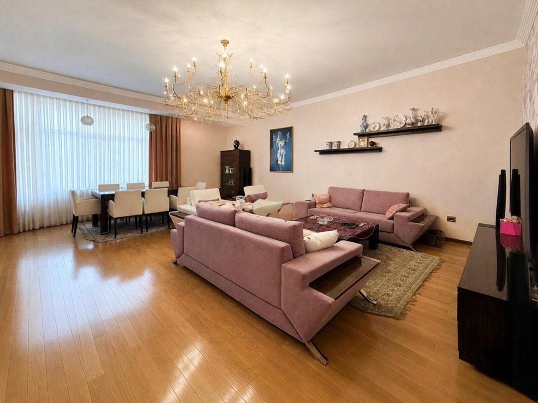Satılır 4 otaqlı yeni tikili 205 m² — Mənzil, Bakı (2)