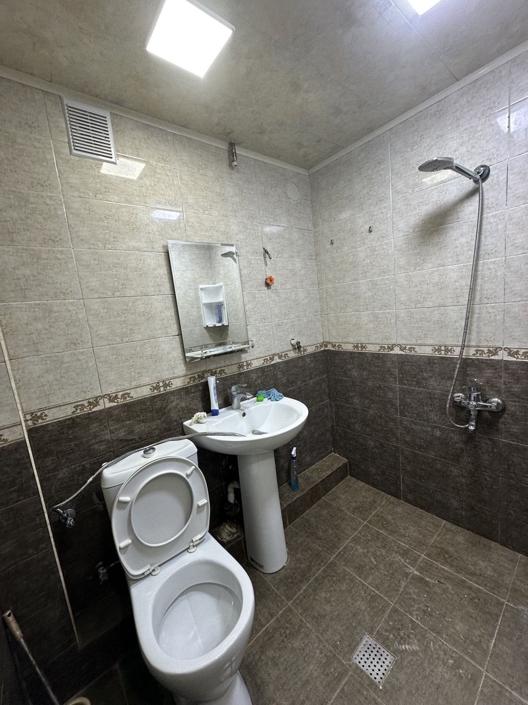 İcarəyə verilir 2 otaqlı köhnə tikili 45 m² — Mənzil, Bakı (5)