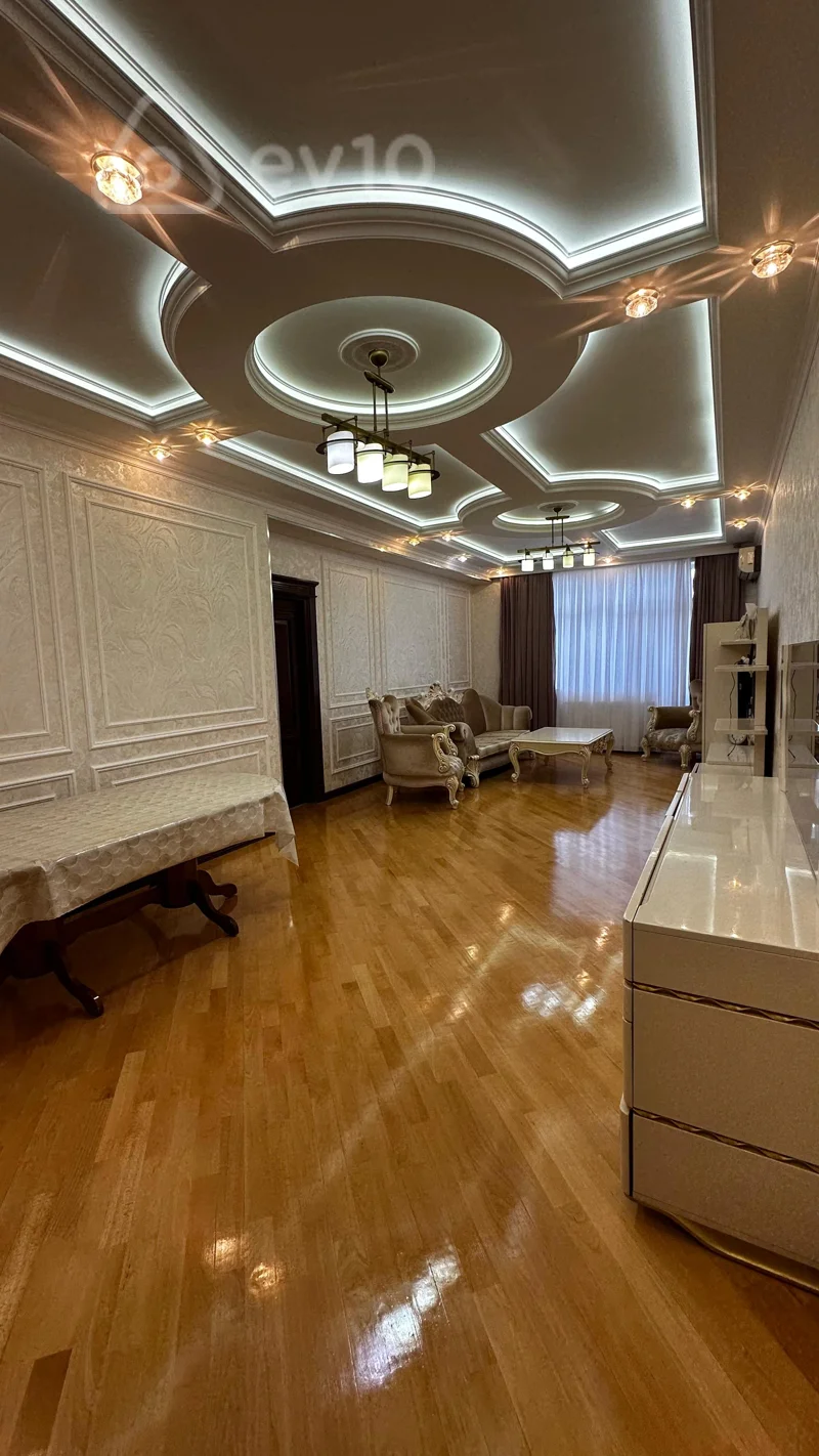 4 otaqlı mənzil, 170 m², R.Cəfərov küç. — kirayə — Mənzil, Bakı (12)