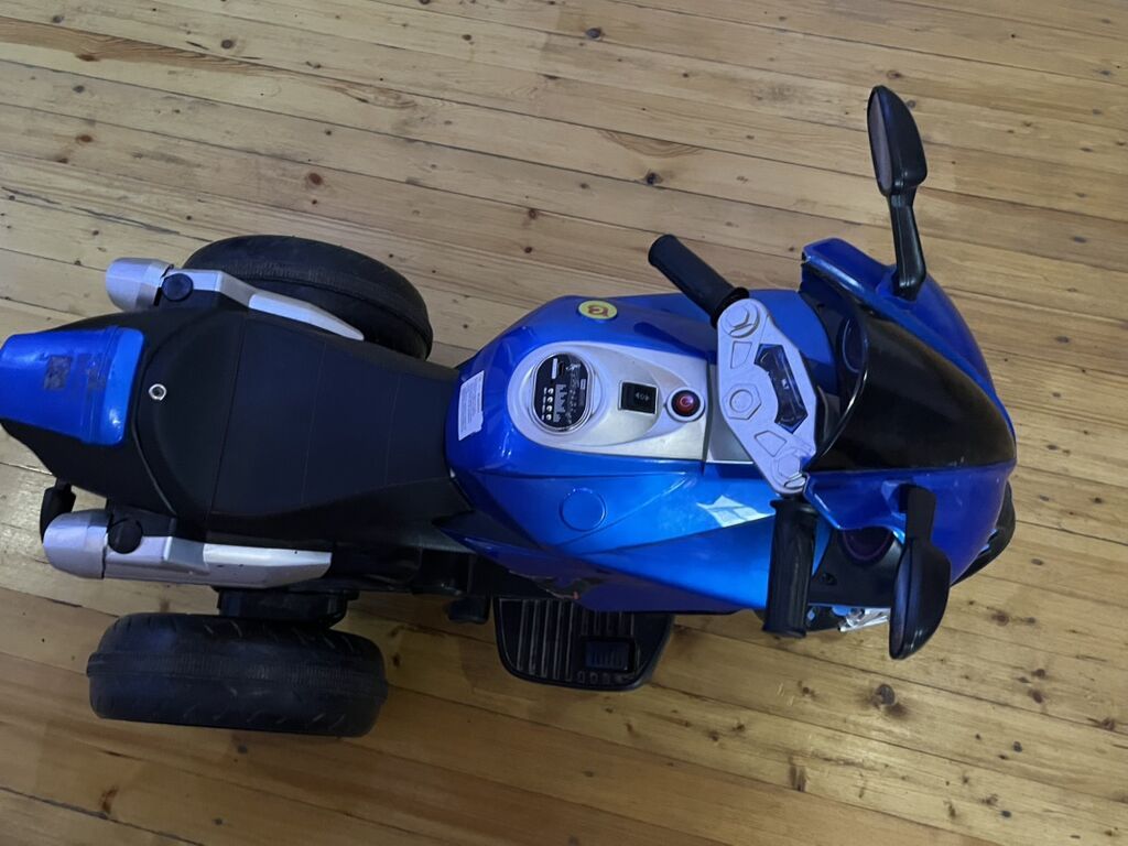 Uşaq üçün elektrikli üçtəkərli motosiklet - 2 ay bundan qabaq daşları — Oyuncaq nəqliyyatı, Beyləqan (4)