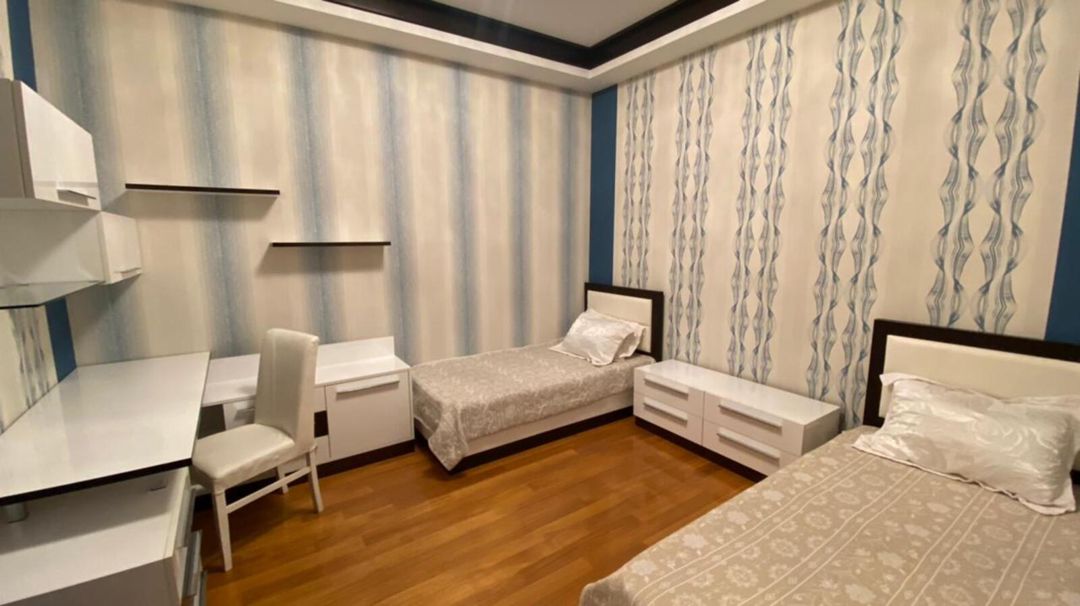 İcarəyə verilir 4 otaqlı yeni tikili 200 m² — Mənzil, Bakı (9)