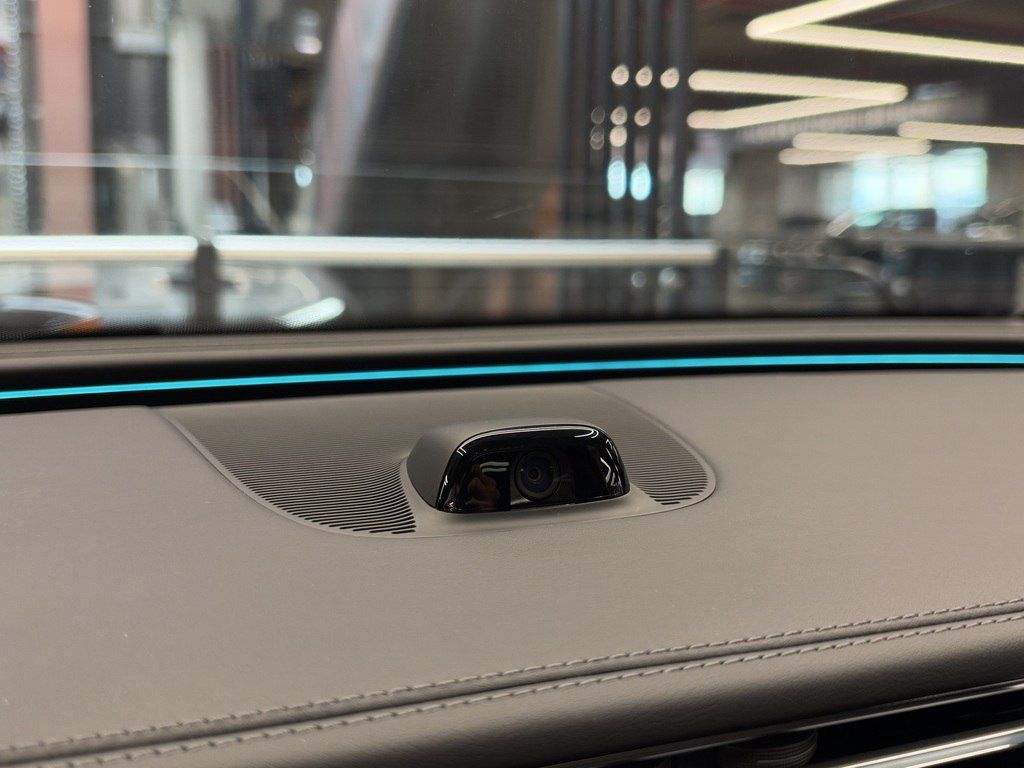 Mercedes E 300 4MATIC, 2.0 L, 2025 il, 10 000 km — Avtomobillər, Bakı (12)
