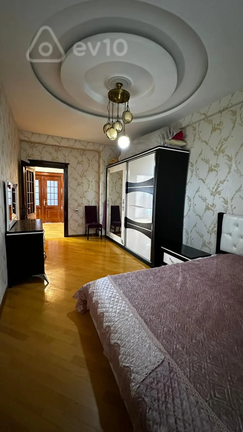 4 otaqlı mənzil, 170 m², R.Cəfərov küç. — kirayə — Mənzil, Bakı (9)