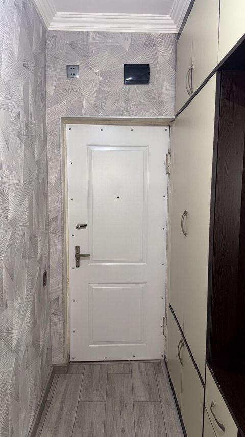 Satılır 2 otaqlı köhnə tikili 41 m² — Bakı