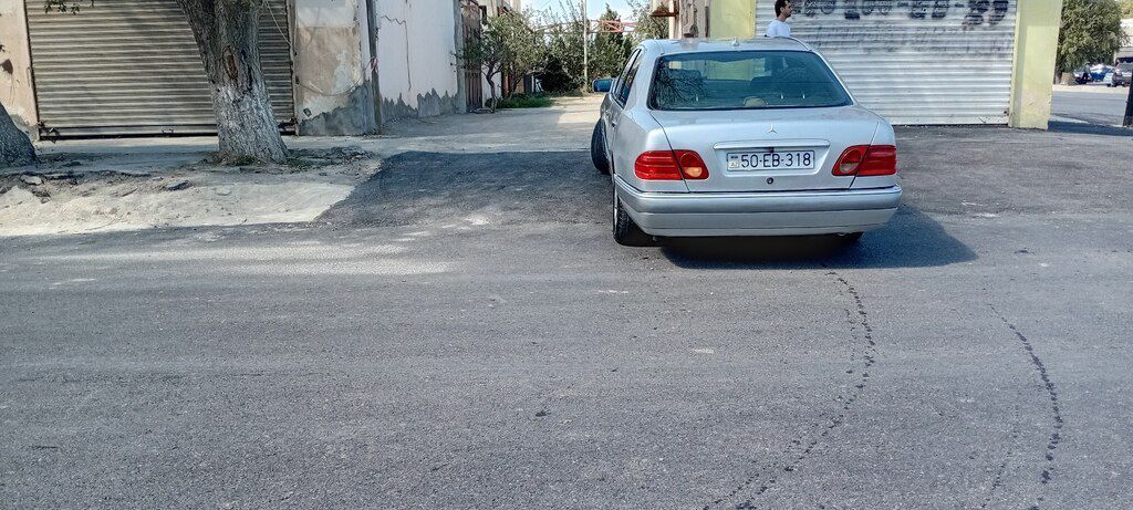 Mercedes E 220, 2.2 L, 1998 il, 749 734 km 50-EB-318 — Avtomobillər, Sumqayıt (5)