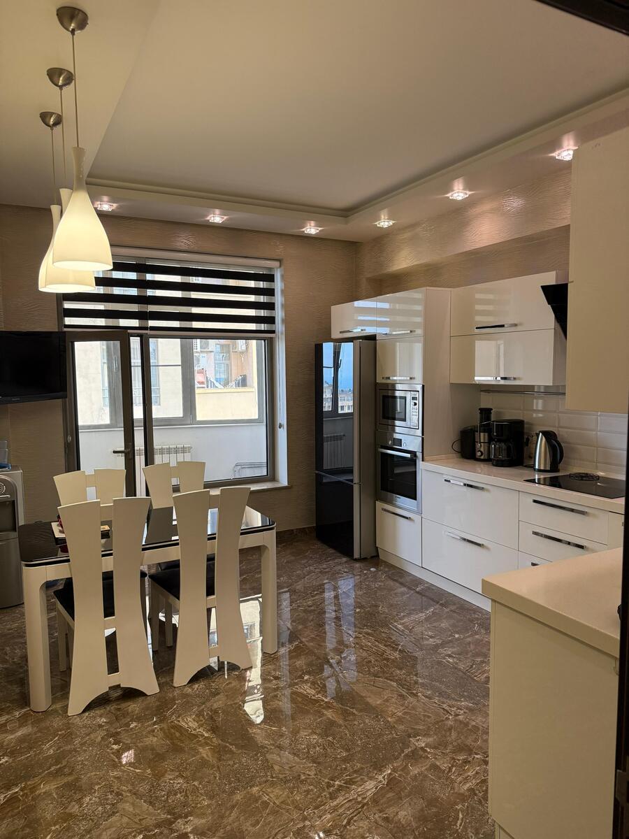 İcarəyə verilir 3 otaqlı yeni tikili 130 m² — Mənzil, Bakı (5)