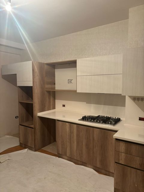 Metbex mebeli üstü mermer 630 manata 7.35 ölçüdedir. 2 aydı yığılıb — Bakı