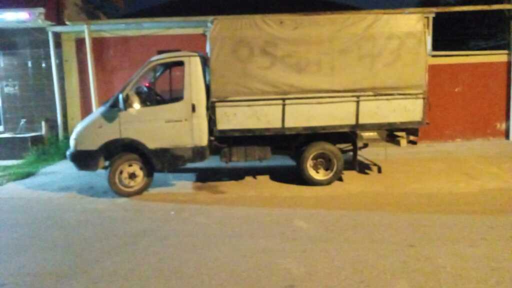 GAZ GAZel (330232-744), 2.4 L, 1999 il, 327 000 km 99-QF-152 — Yük maşınları, Bakı (3)