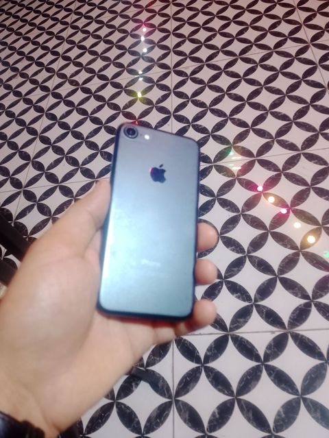 IPhone 7, 32 GB, Qara, Barmaq izi — Bakı