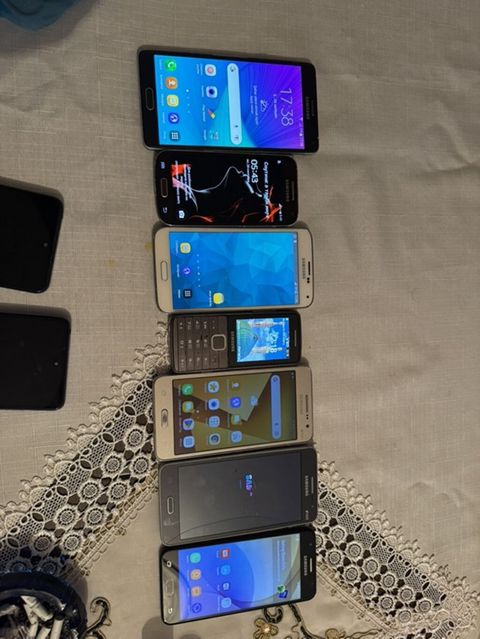Samsung İki sim kartlı — Bakı