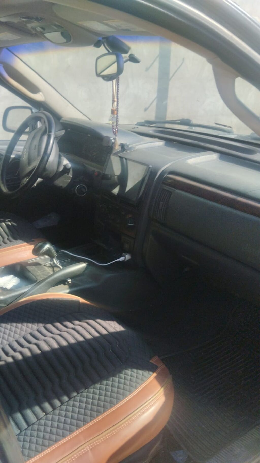 Jeep Grand Cherokee: 2.7 l 20000 km Ofrouder/SUV 50-EE-426 — Avtomobillər, Digah (4)