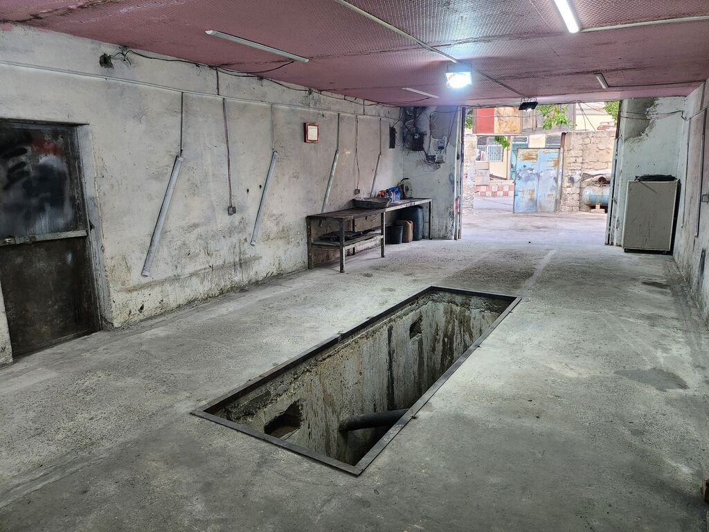 Avtoservis/ustaxana üçün hazır boks sahəsi - Geniş qapalı boks: beton — Əmlak, Bakı (2)