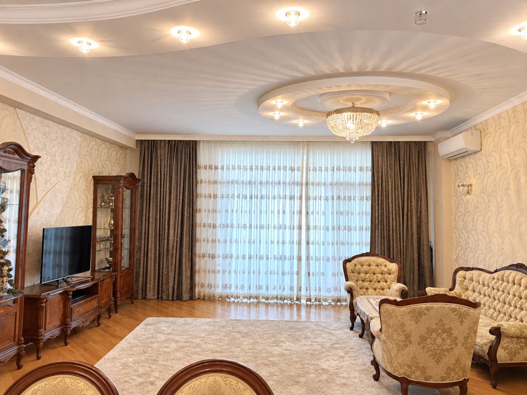 Satılır 4 otaqlı yeni tikili 210 m² — Mənzil, Bakı (3)