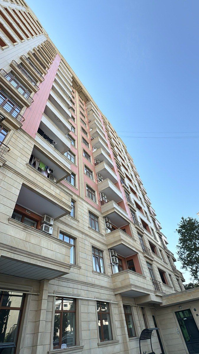 Satılır 3 otaqlı yeni tikili 140 m² — Mənzil, Bakı