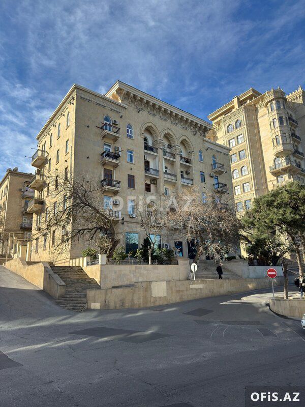Köhnə tikili Satılır Səbail r., Bayıl q., 2 otaq, 47 m² — Mənzil, Bakı