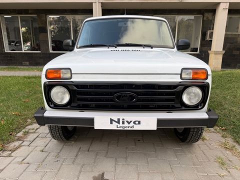 Lada (VAZ) Niva, 1.7 L, 2026 il, 3 200 km — Bakı