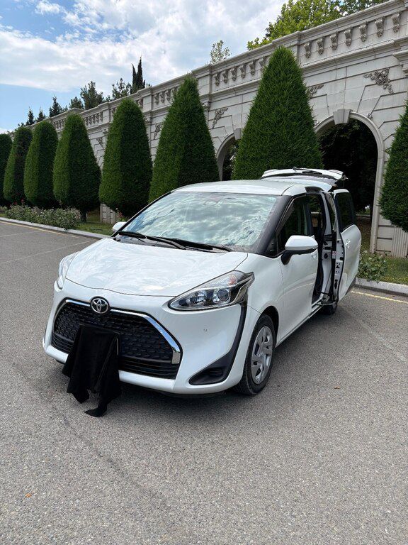 Toyota Sienta, 1.5 L, 2020 il, 87 000 km — Avtomobillər, Gəncə (2)
