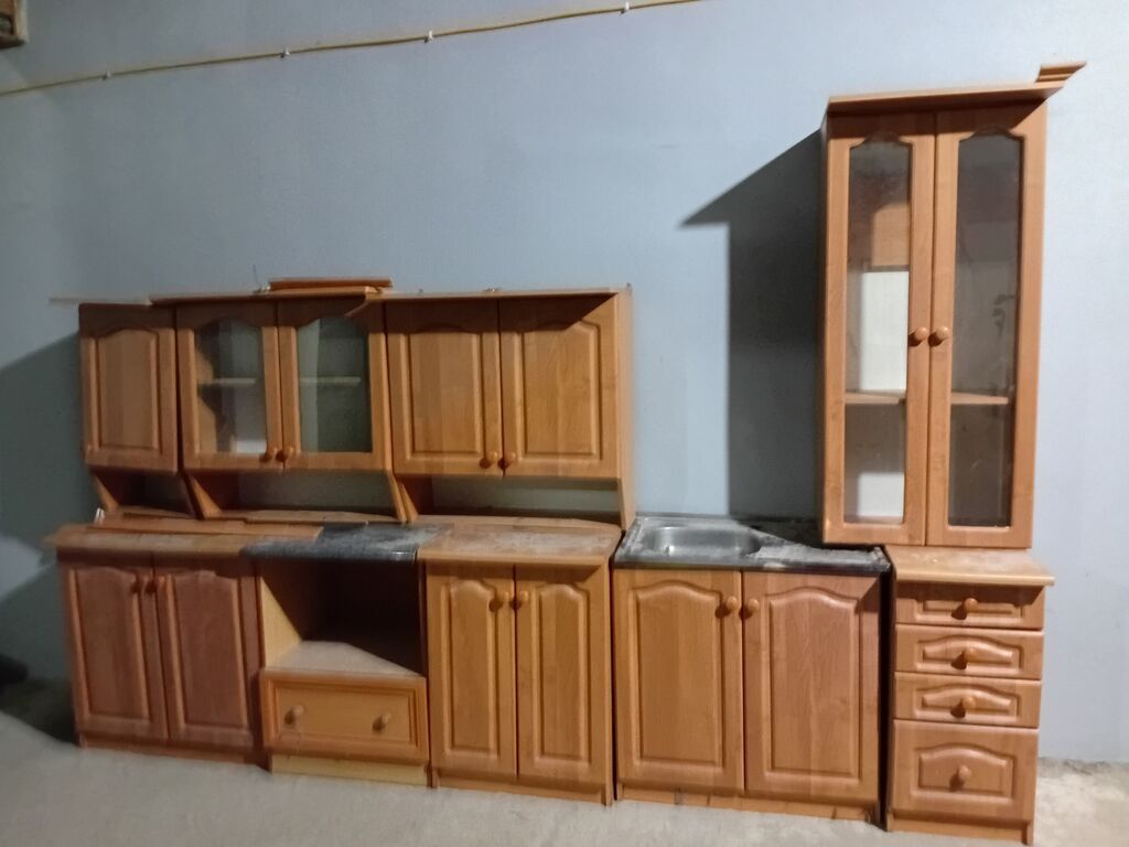 Mətbəx üçün tam dəst kimi istifadə oluna biləcək praktik və geniş — Mətbəx mobilyası, Digah (2)