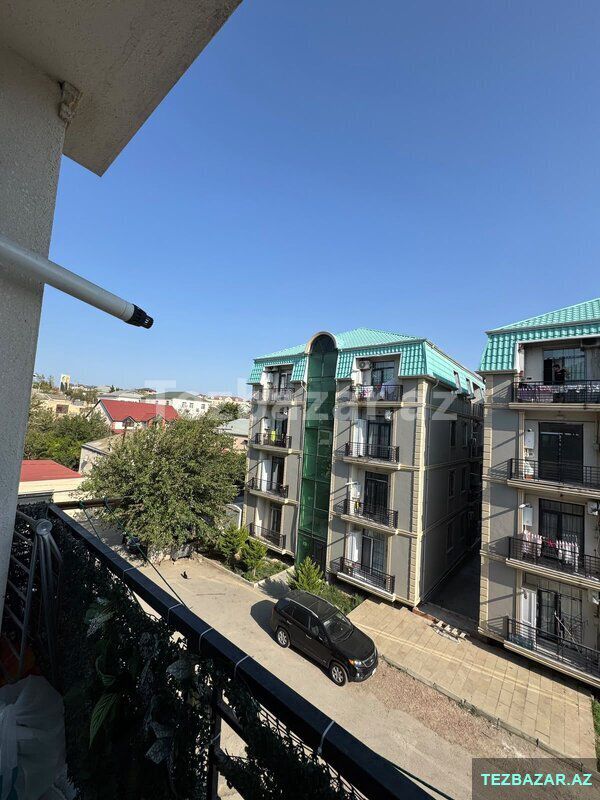Mazirda London rezds binlarinda — Mənzil, Xırdalan (9)