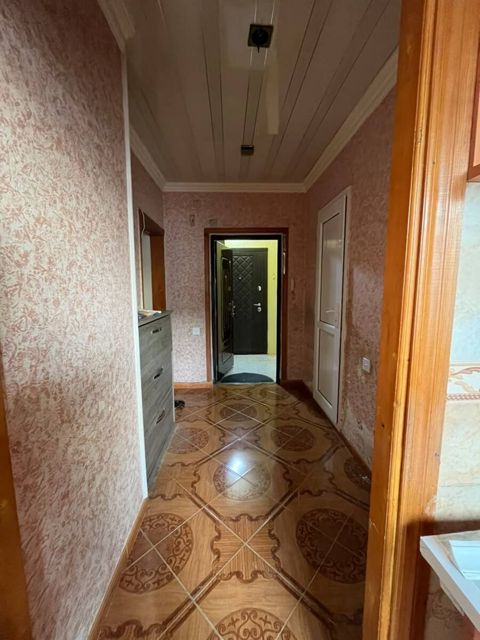 Satılır 2 otaqlı köhnə tikili 63 m² — Bakı