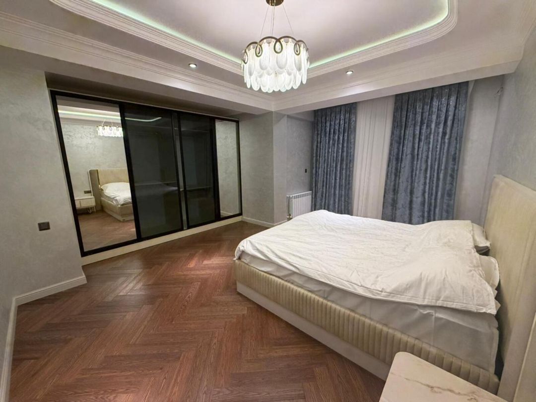 Satılır 5 otaqlı yeni tikili 234 m² — Mənzil, Bakı (7)